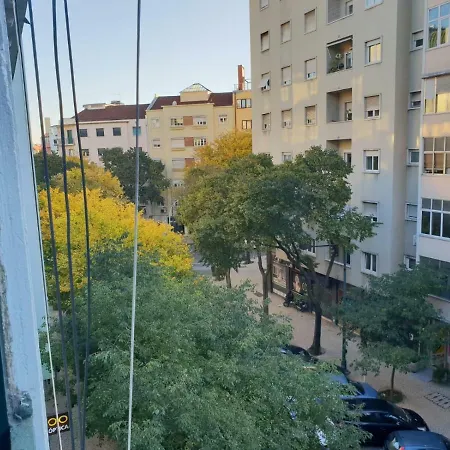 香格里拉旅舍 * Lisboa